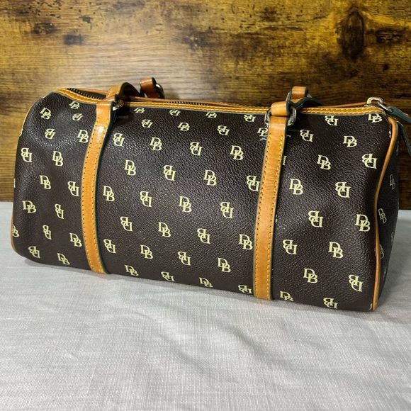 Dooney & Bourke Signature Brown Leather Barrel Bag / Purse - Picture 3 of 11